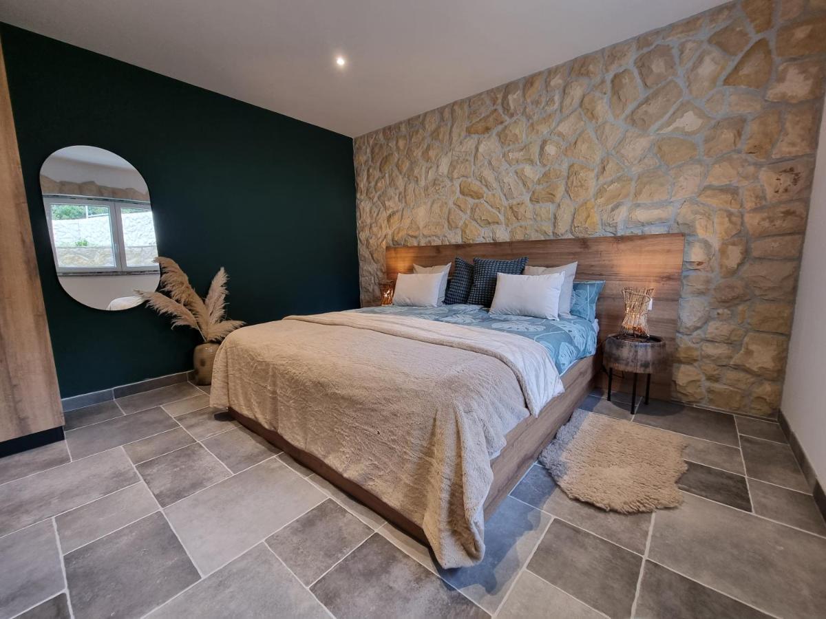 Apartments Suha Punta - Villa Babalonija Kampor Eksteriør billede