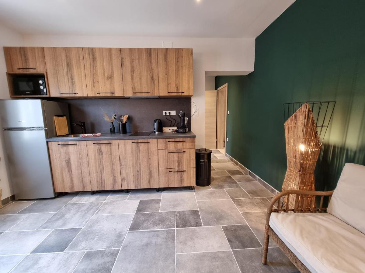 Apartments Suha Punta - Villa Babalonija Kampor Eksteriør billede