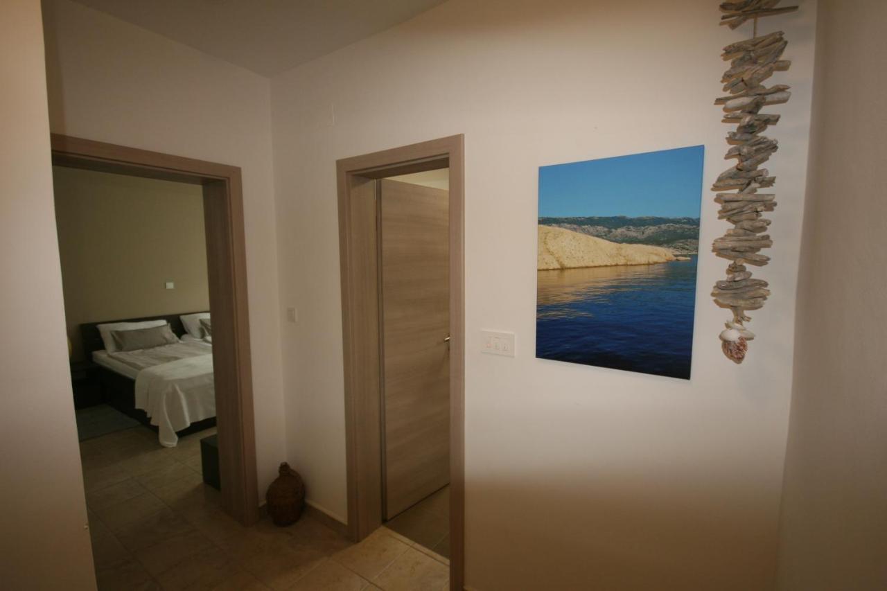 Apartments Suha Punta - Villa Babalonija Kampor Eksteriør billede